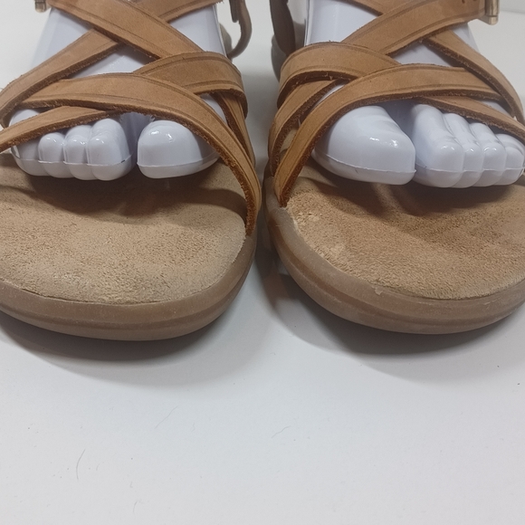 GH Bass Sandals Leather Strappy Tan Gold Buckle Women Size 8.5 or 8 1/2 - Picture 6 of 11